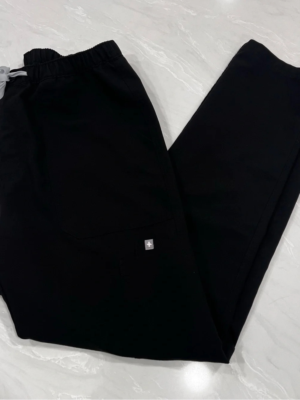 FIGS Cairo Cargo Black Scrub Pants Men’s Size M Zipper Fly Button Nine Pockets